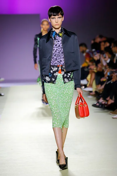 Look 22